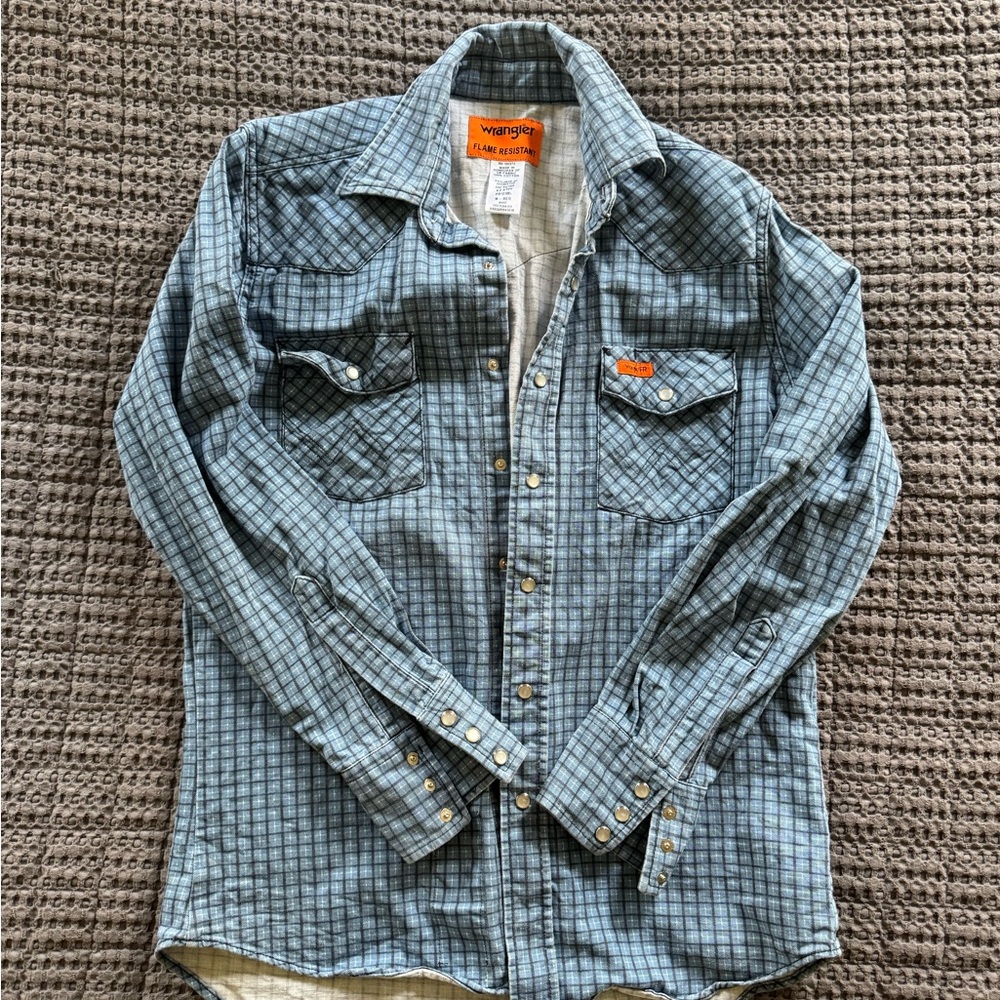 Wrangler Flame Resistant Plaid Long-Sleeve Button Down Shirt